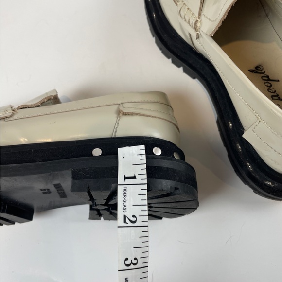 Free People Teagan Tassel Loafer antique ivory leather studded chunk women’s 8.5 - Picture 8 of 14